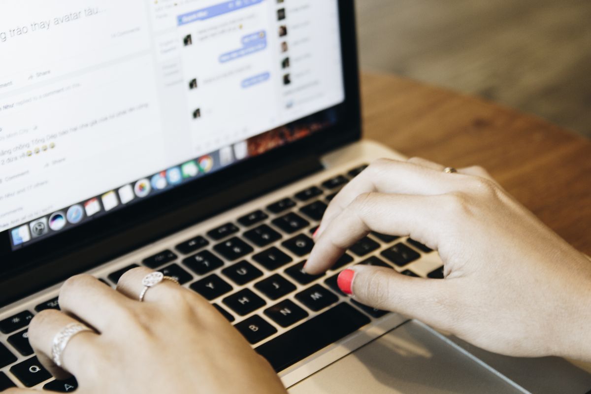 איך לכתוב תוכן שמייצר תגובות ולא רק לייקים - איילת צורי